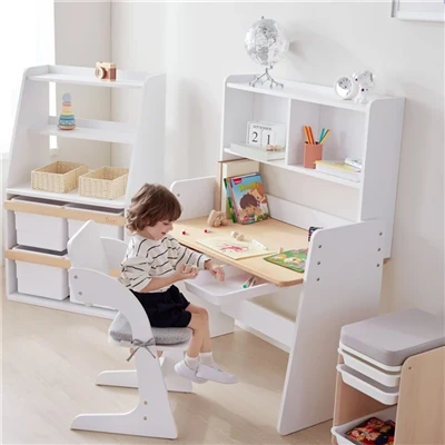 Desk tal-Istudju tal-Injam tat-tfal