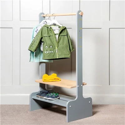 Rack tal-Ħwejjeġ tal-Injam Għat-Tfal